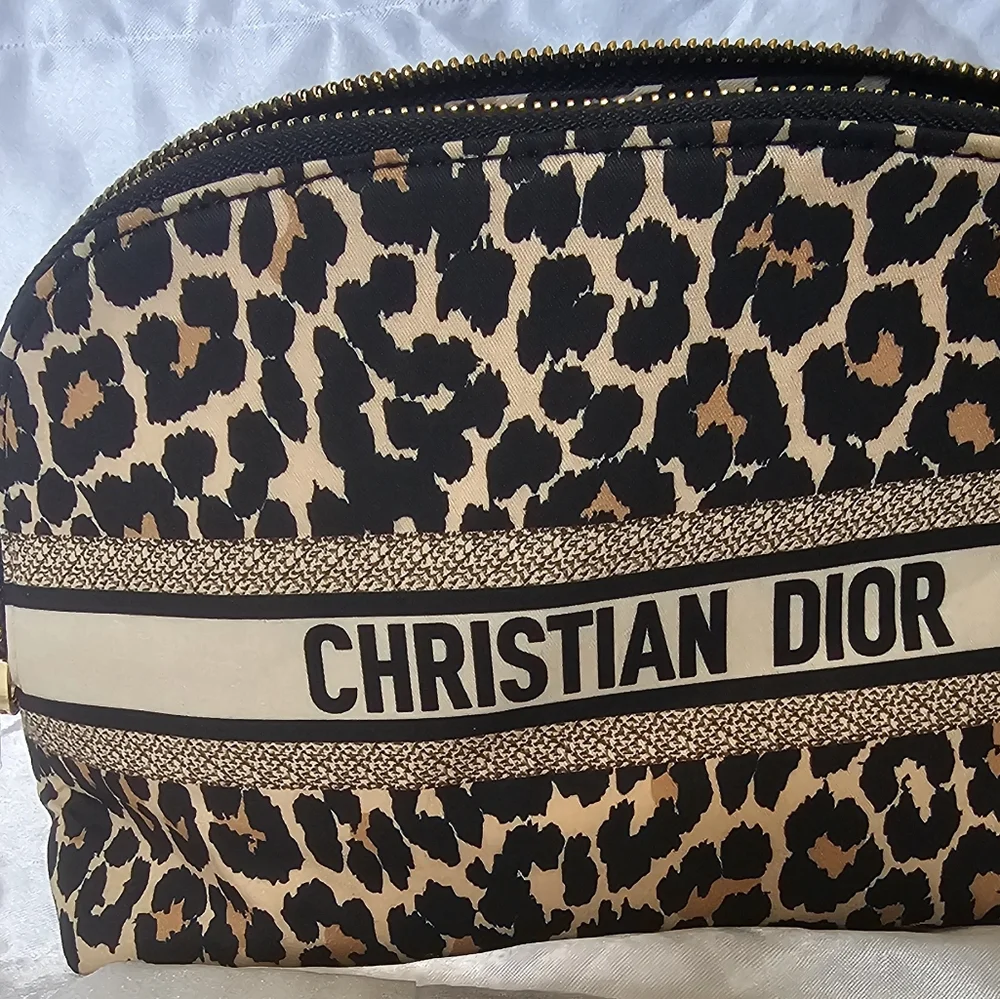 Christian Dior Leopard Print Crossbody Bag or Makeup bag w/ adjustable strap - Picture 2 of 7
